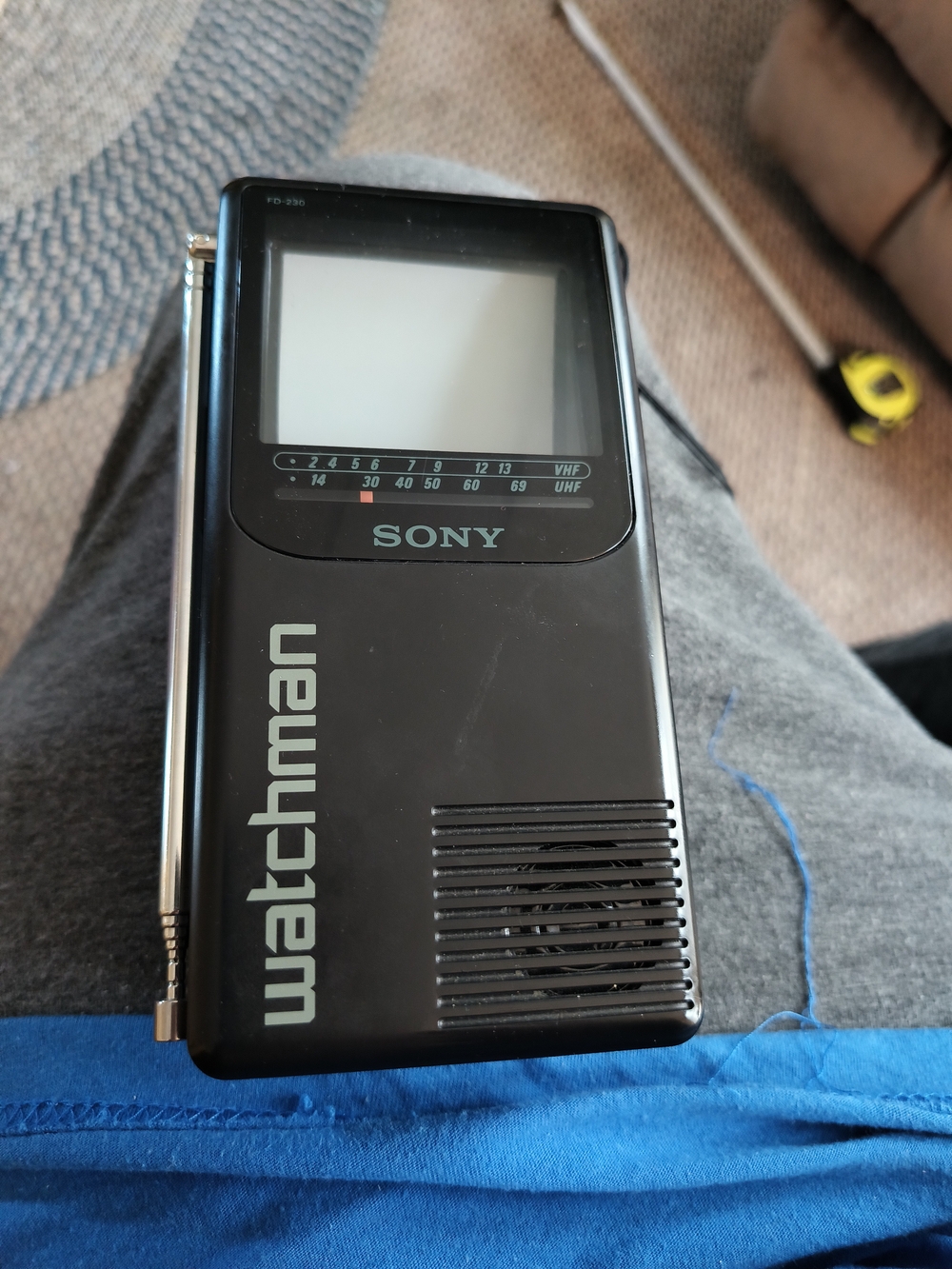 Sony Watchman Portable TV - Black 1993 2 Inch Screen